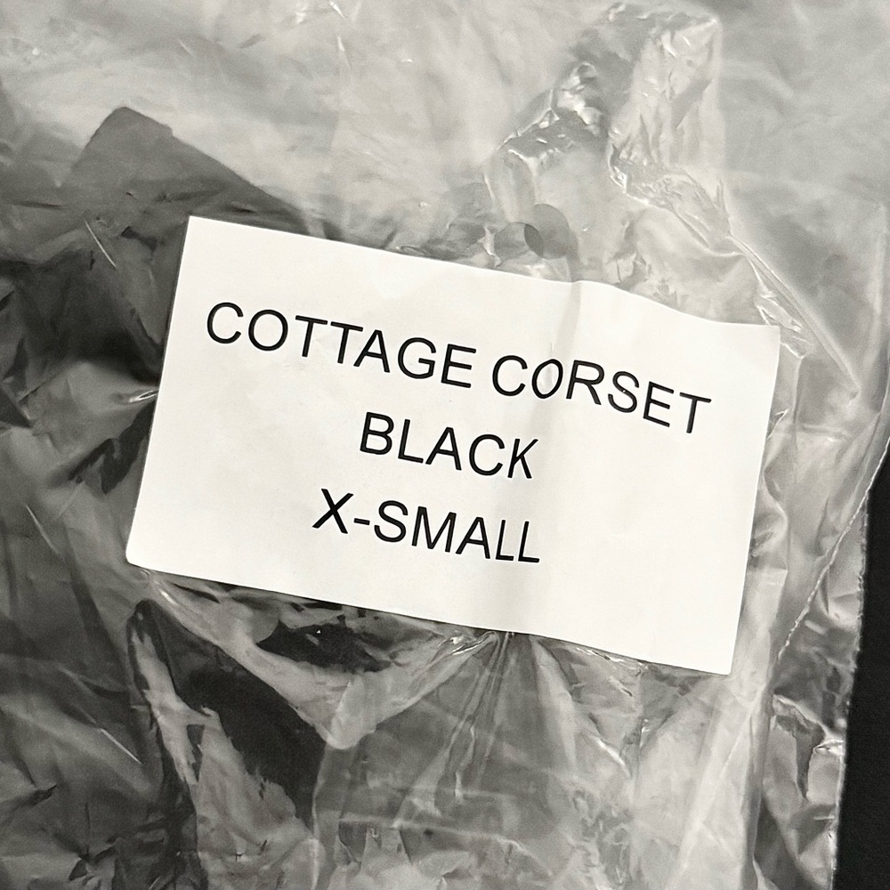 NWT La Femme En Noir "Cottage" Black Corset XS - Picture 5 of 6
